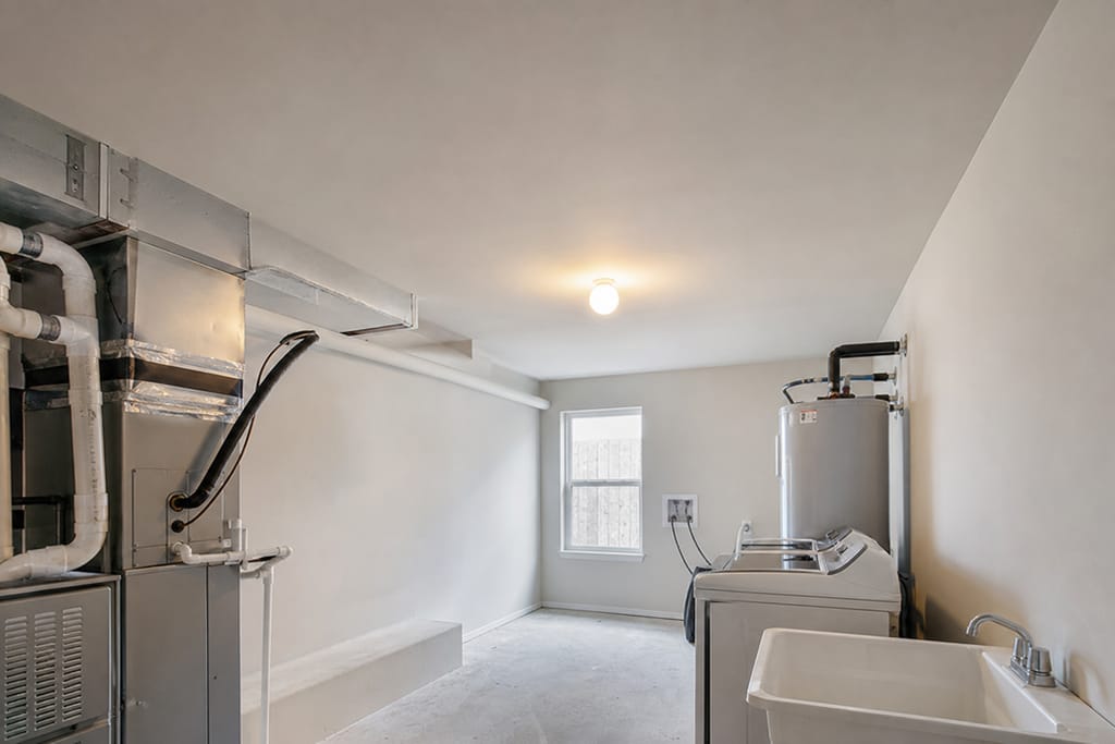 Popcorn Ceiling Removal & Re-Texture photo